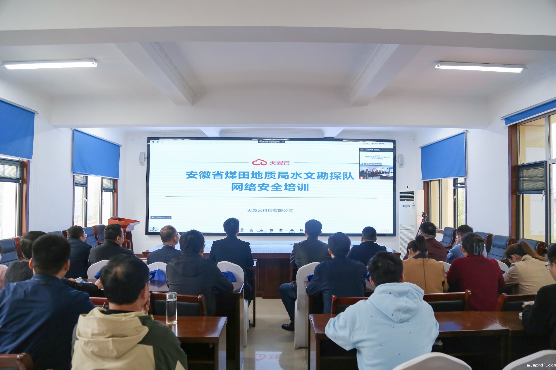 IMG_1086.jpg IMG_1086.jpg