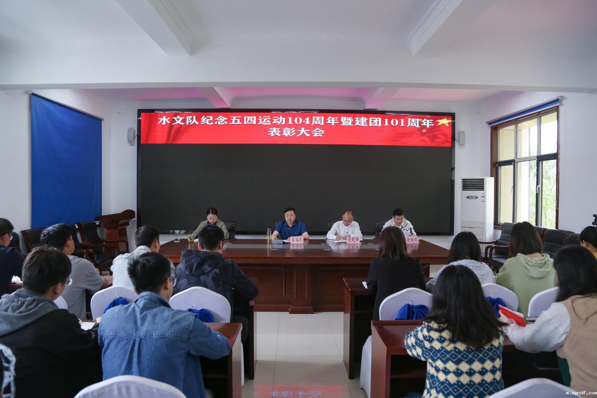 IMG_2561.jpg IMG_2561.jpg