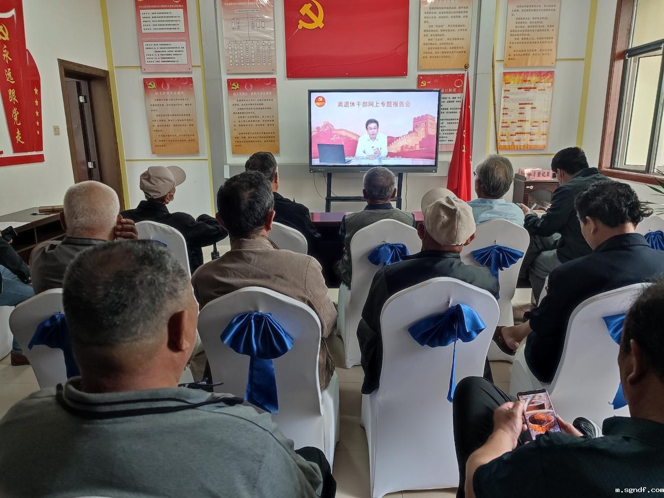 124124.jpg 124124.jpg