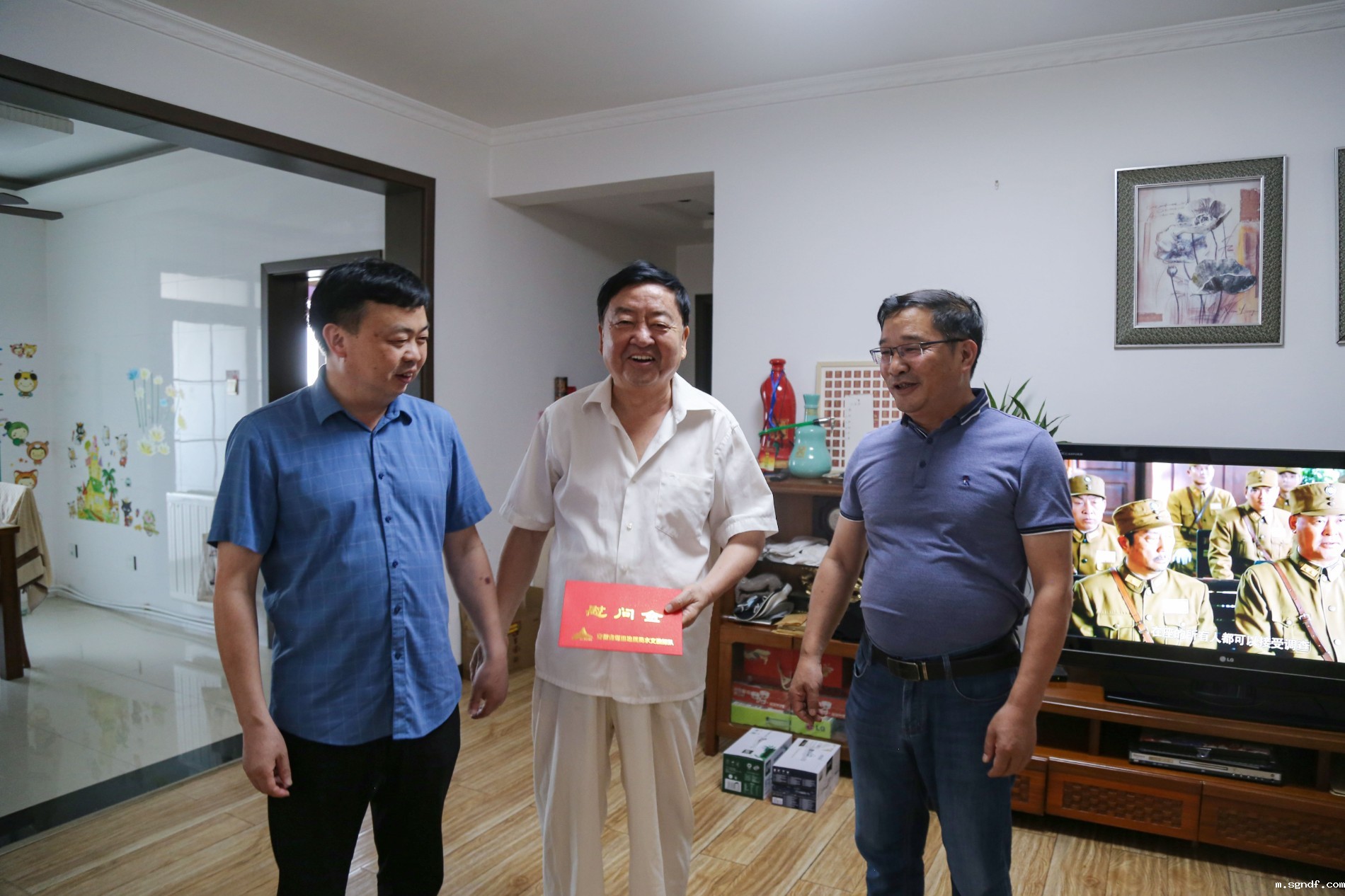 IMG_1921.jpg IMG_1921.jpg