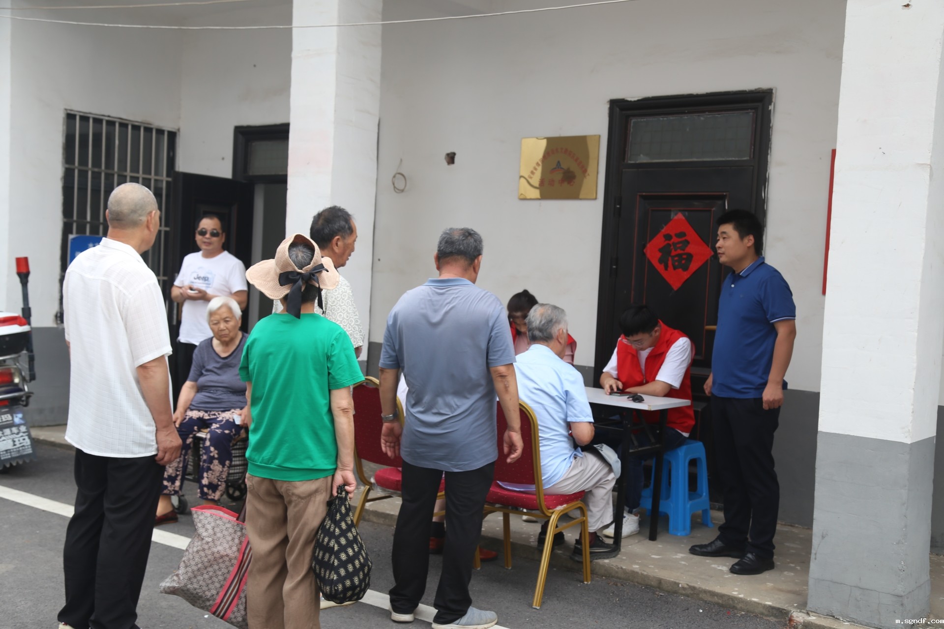 IMG_2111.JPG IMG_2111.JPG