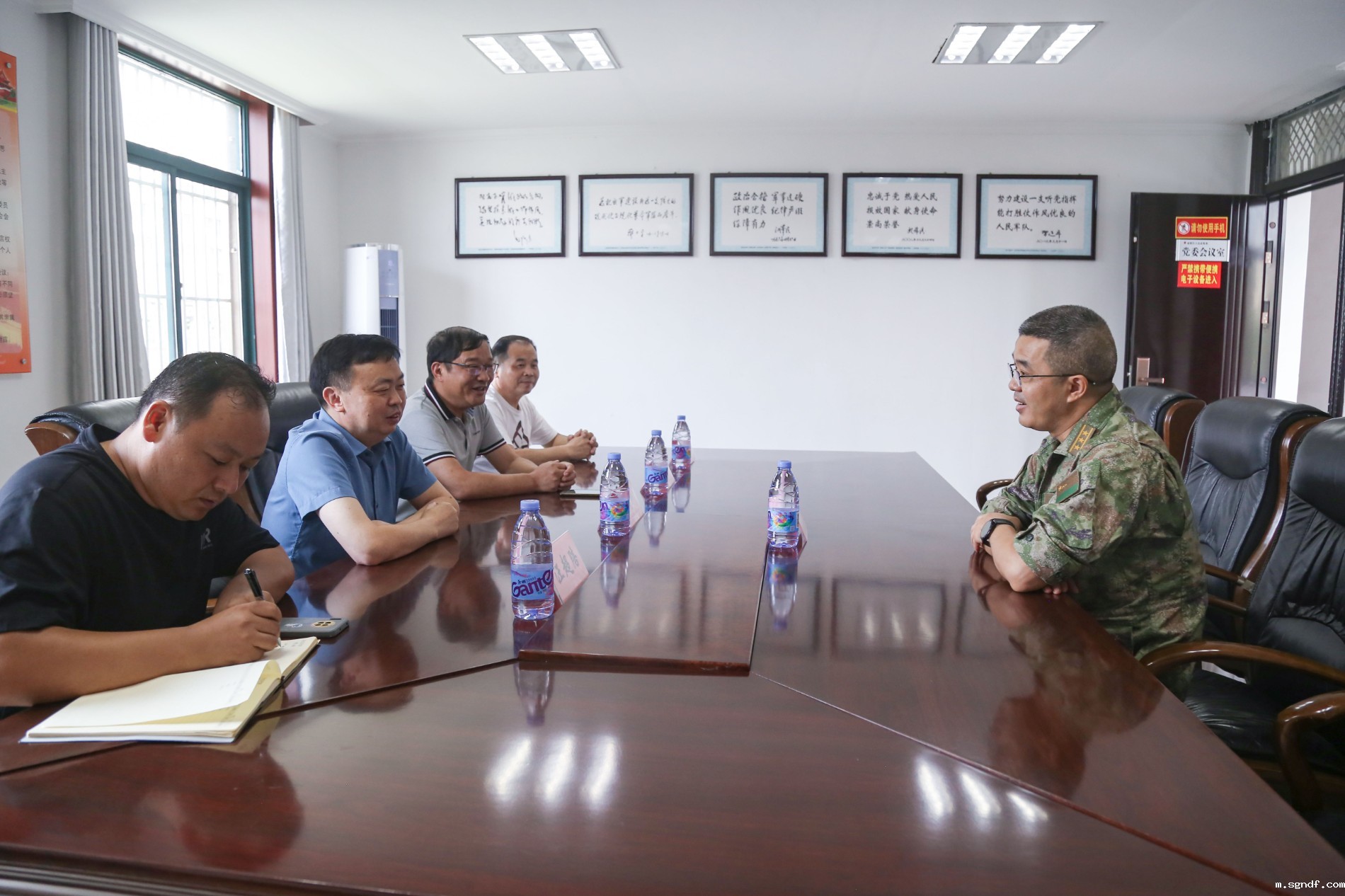 IMG_3851.jpg IMG_3851.jpg