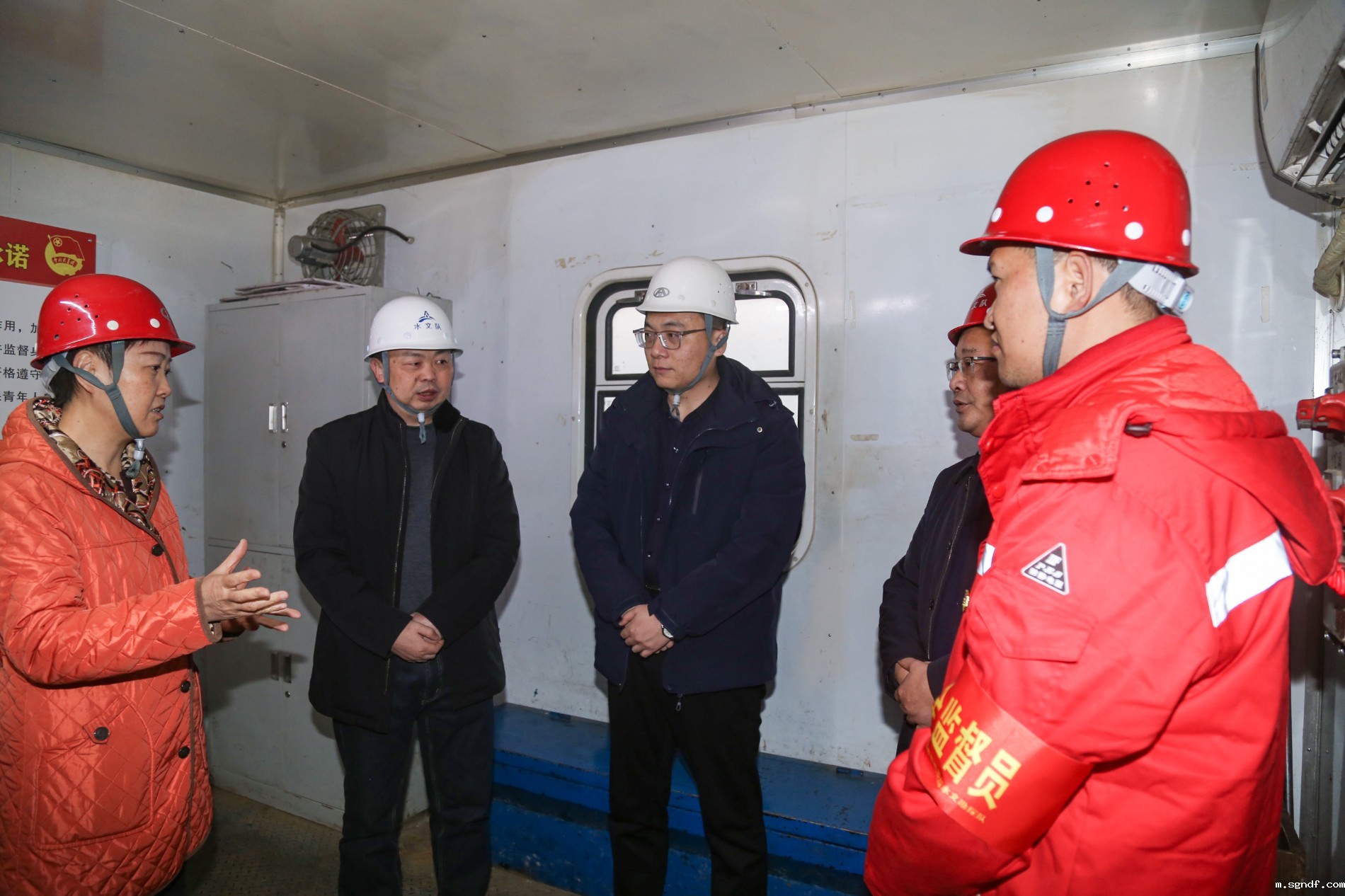 IMG_4990.JPG IMG_4990.JPG