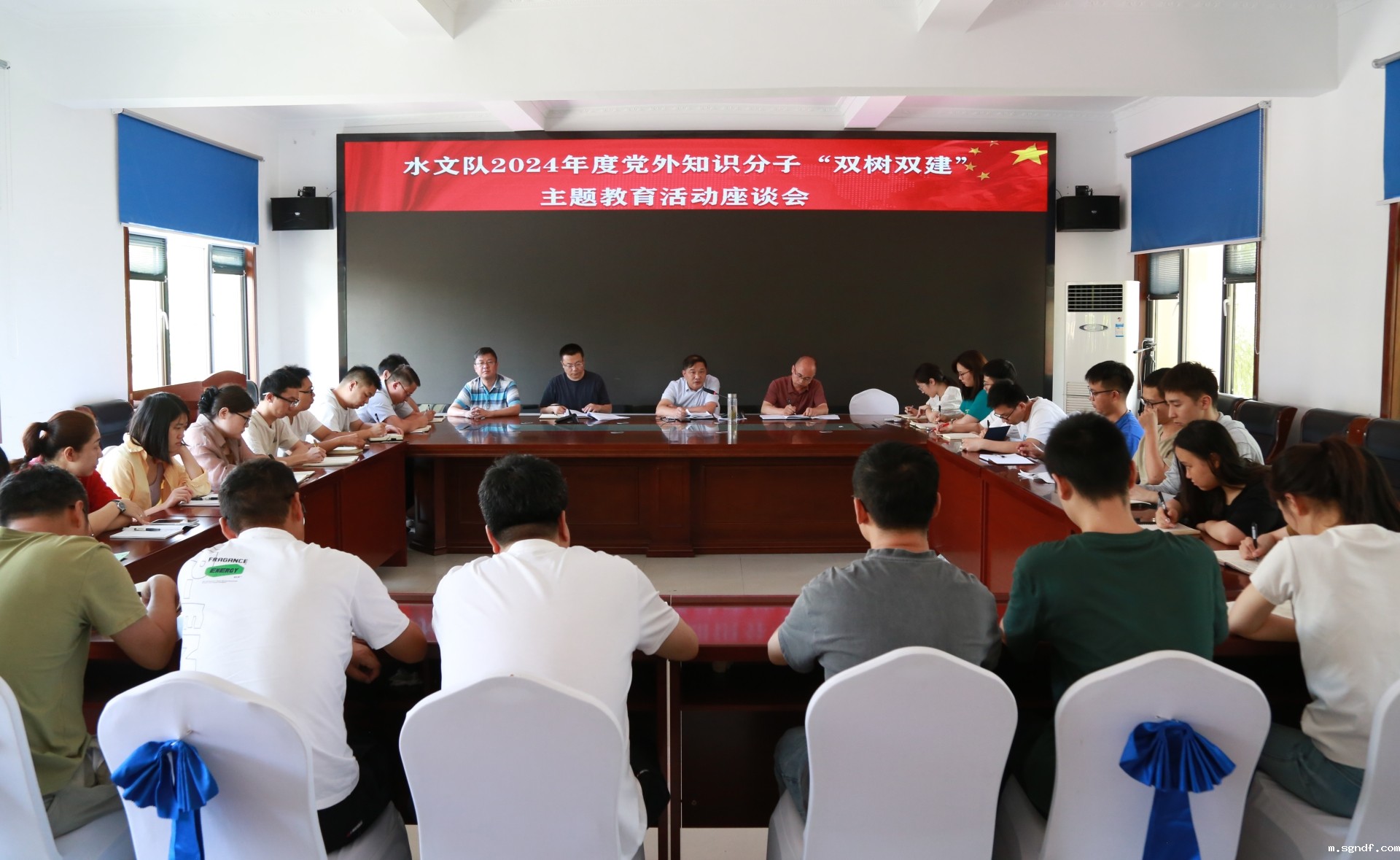 IMG_5690.jpg IMG_5690.jpg