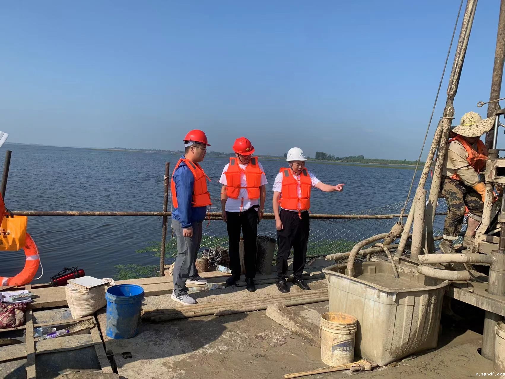 4594626.jpg 4594626.jpg