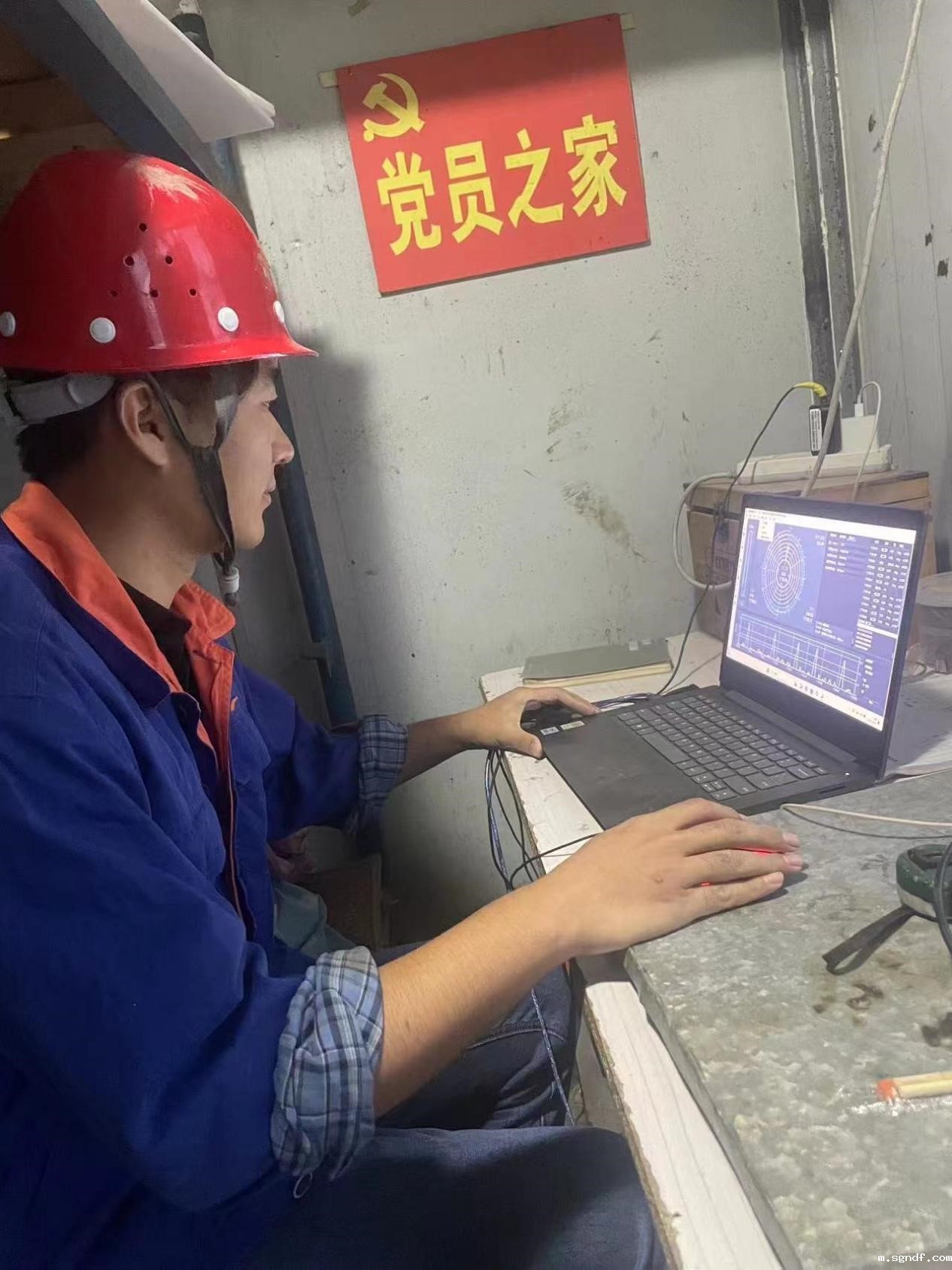 2949199.jpg 2949199.jpg