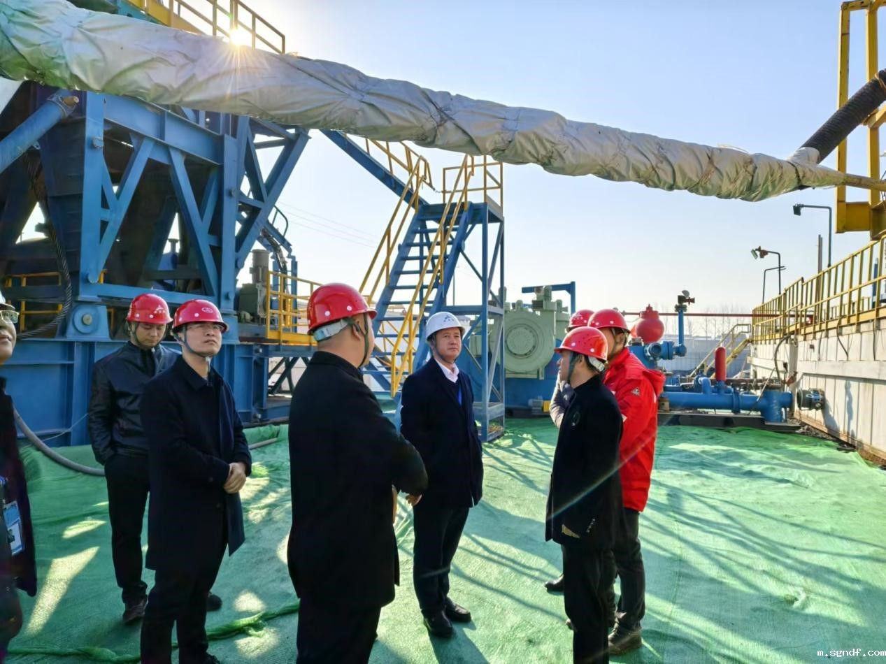 9963231.jpg 9963231.jpg