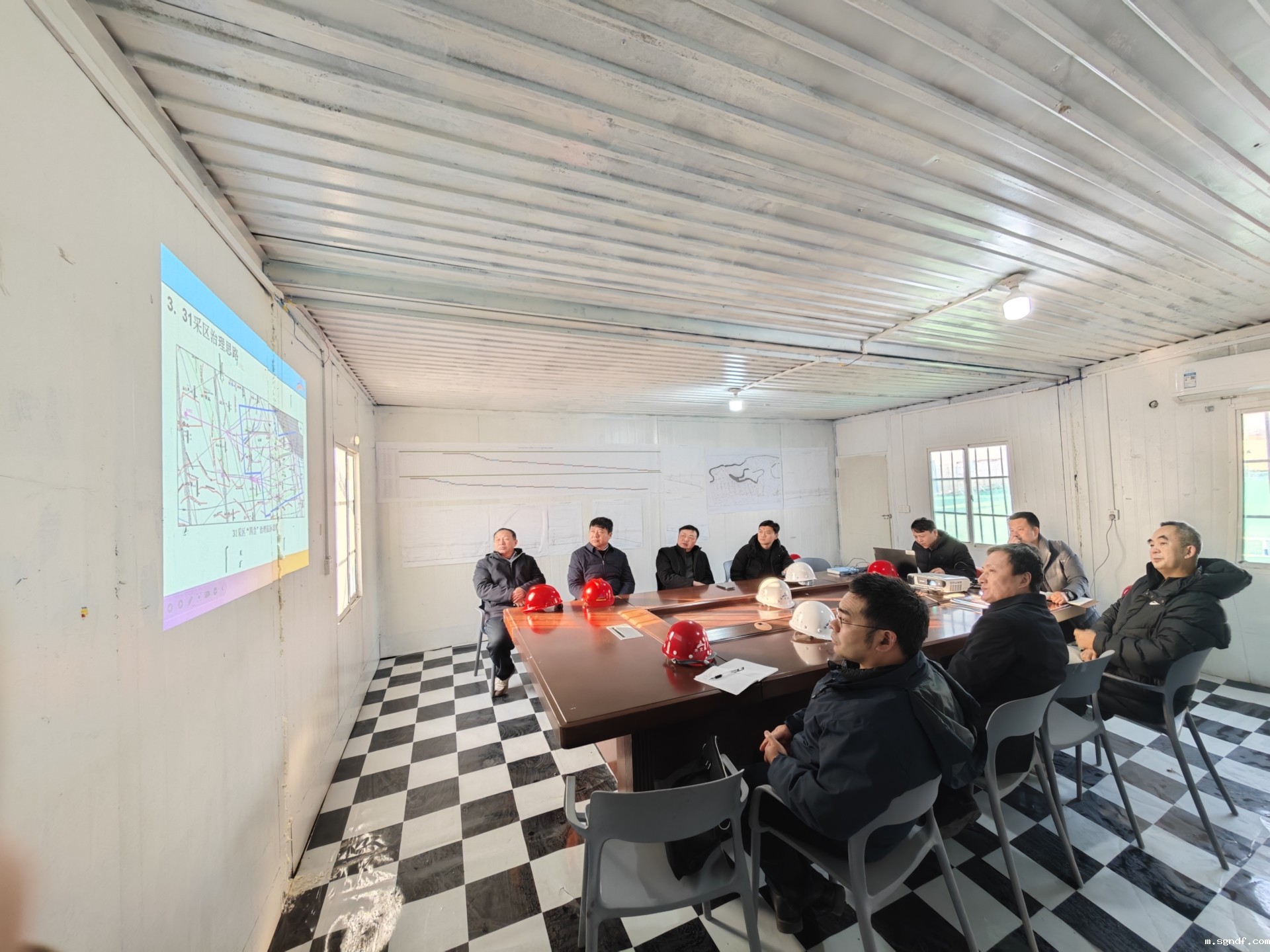 1976FDEAB1BE19A901AD3A0197A630EC.jpg 1976FDEAB1BE19A901AD3A0197A630EC.jpg