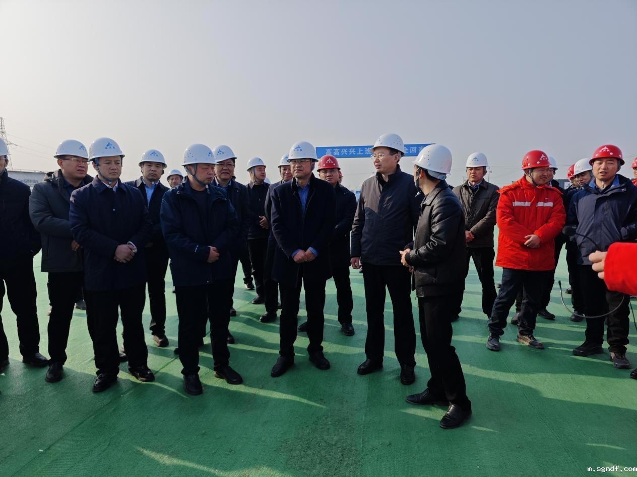 93121964.jpg 93121964.jpg