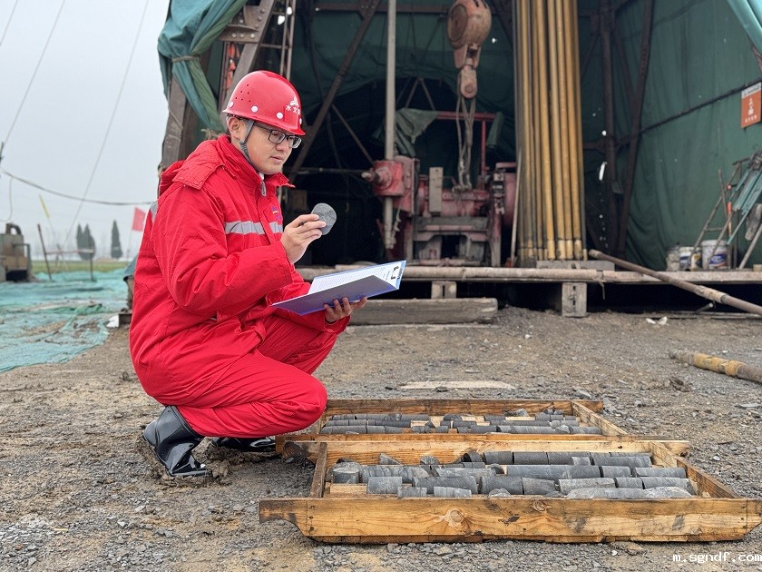 F5D8801AD2BA560D935957B432869E91 - 副本.jpg F5D8801AD2BA560D935957B432869E91 - 副本.jpg